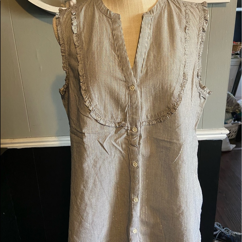 Old Navy button down blouse